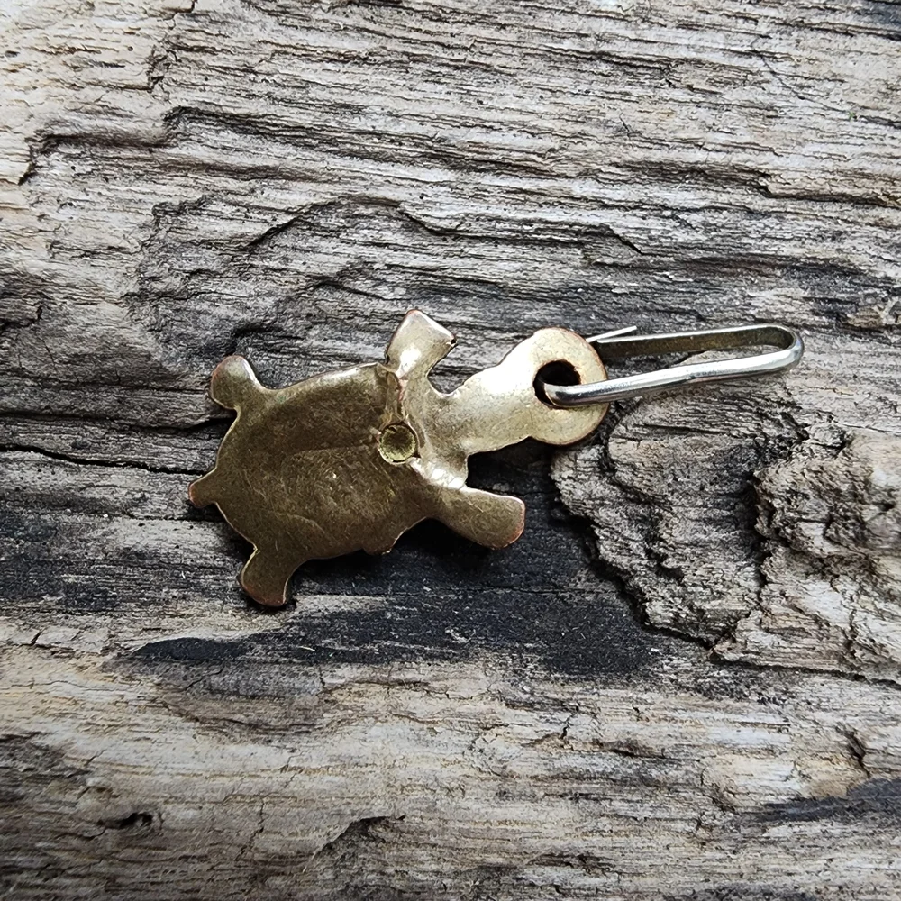 Advante Garde gold toned turtle keychain